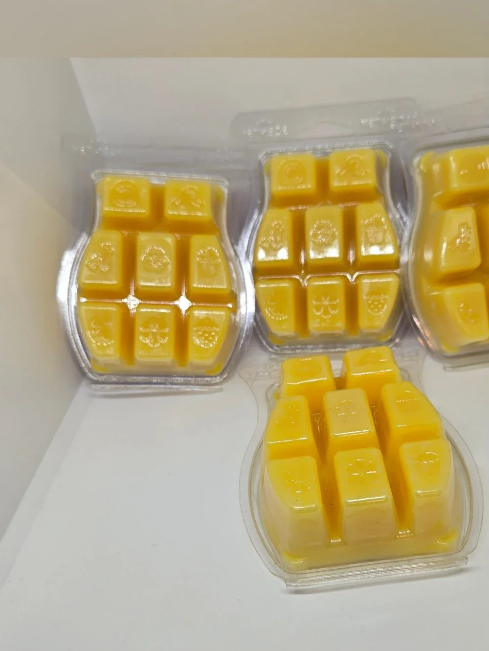 Scentsy Cranberry Muffin Wax Bars - Set Of 4